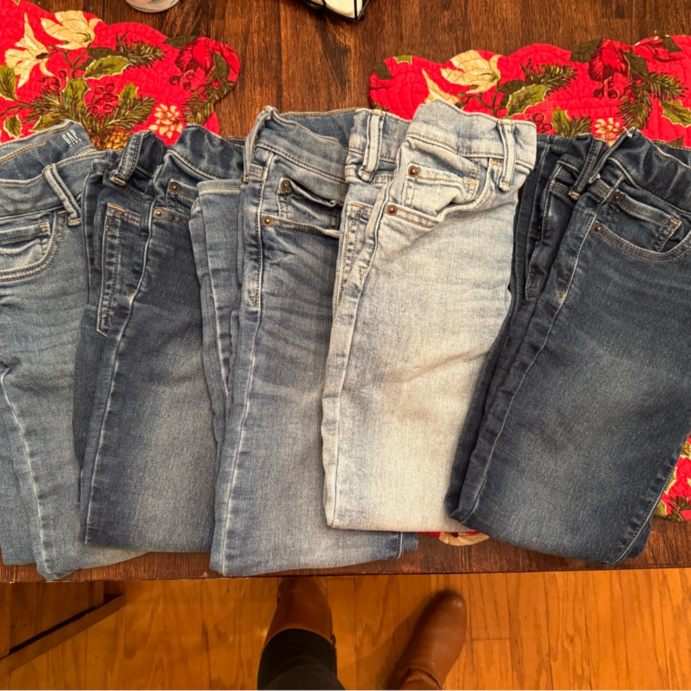 Selling 5 pairs of like new boy’s GAP jeans in multiple washes.